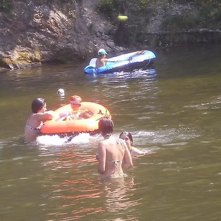 Camping Le Soleil Rouge