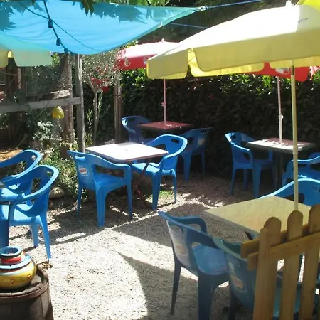 Camping Le Soleil Rouge